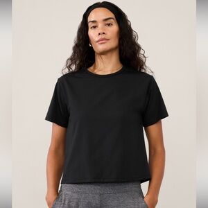 Athleta Essential Tee, Short Sleeve, Black, Size L. NWT